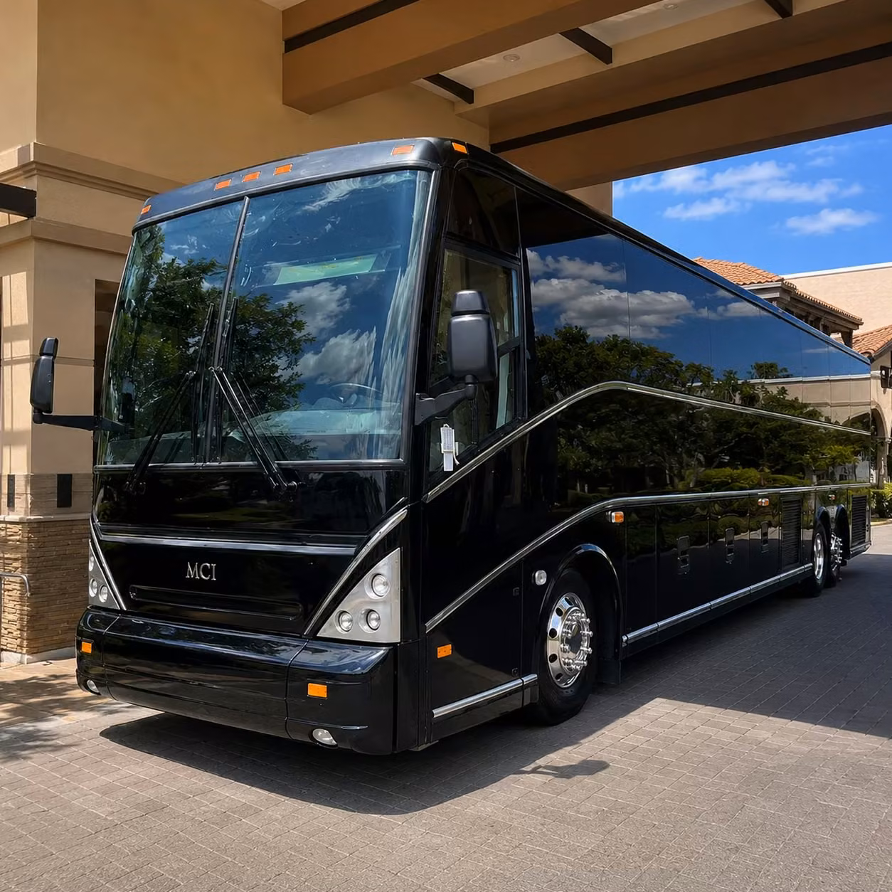 employee shuttle bus service for scottsdale businesses and corporate campuses